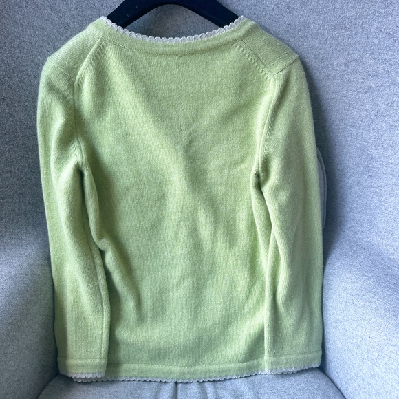 Chanel Limited Edition Sweater Green Cardigan CC Turnlock Buttons & Gray Scallop - Picture 3 of 7